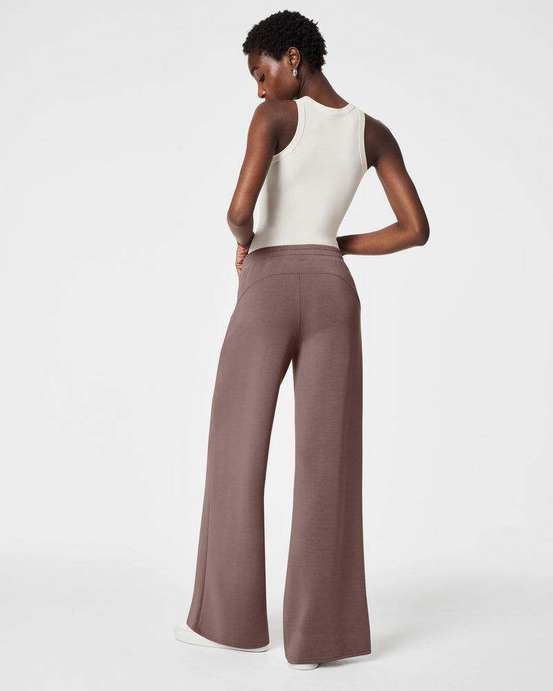 AirEssentials Wide Leg Pant in Smoke