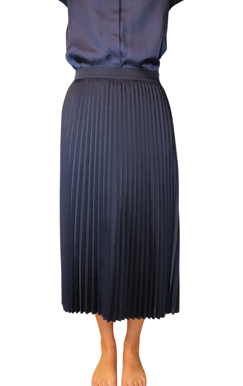 Sarah Pleat Skirt in Navy