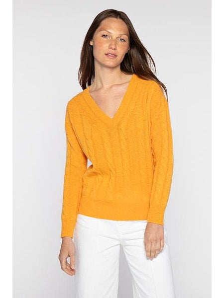 Fashion Cable V-Neck in Orangina