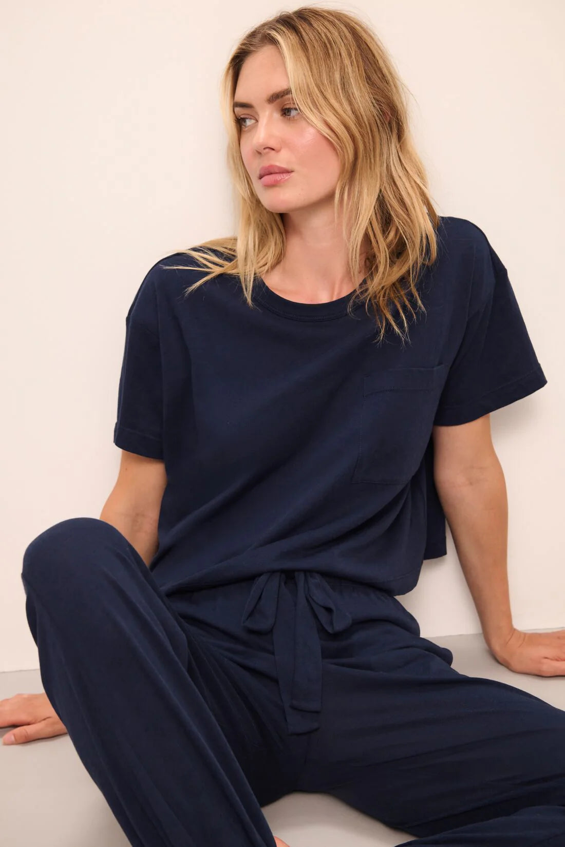 Aloe Infused Tee and Pant Pajama Set in Navy